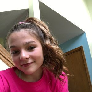 Meet your Posher, Ava